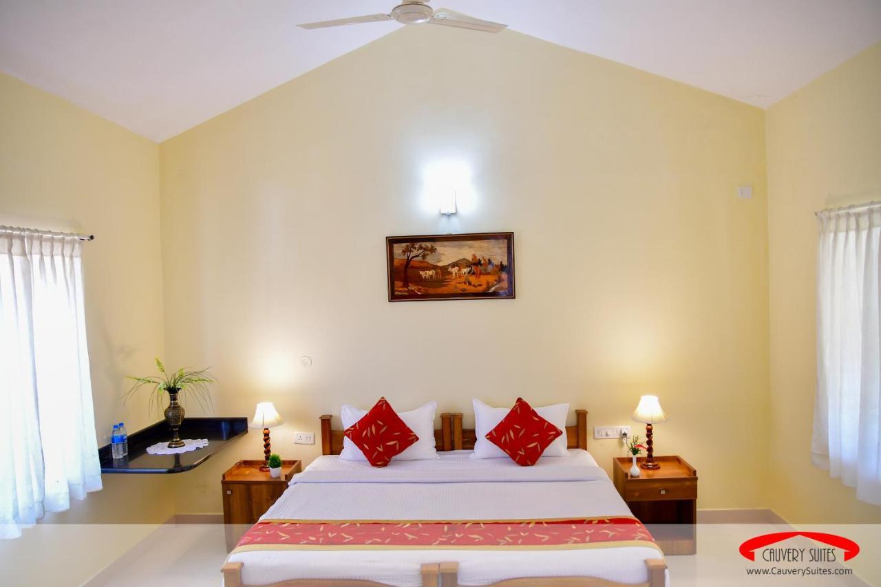 Cauvery Suites Мадикери Экстерьер фото