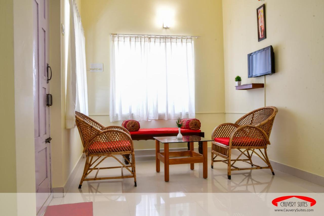 Cauvery Suites Мадикери Экстерьер фото